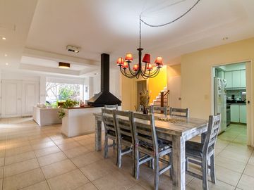 CASA EN VENTA APTO CREDITO EN  MASCHWITZ PRIVADO
