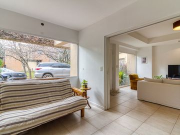 CASA EN VENTA APTO CREDITO EN  MASCHWITZ PRIVADO