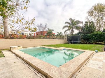 CASA EN VENTA APTO CREDITO EN  MASCHWITZ PRIVADO