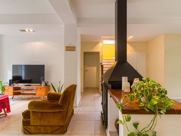 CASA EN VENTA APTO CREDITO EN  MASCHWITZ PRIVADO