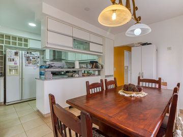 CASA EN VENTA APTO CREDITO EN  MASCHWITZ PRIVADO
