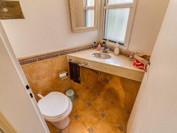 CASA EN VENTA APTO CREDITO EN  MASCHWITZ PRIVADO