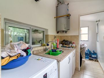 CASA EN VENTA APTO CREDITO EN  MASCHWITZ PRIVADO