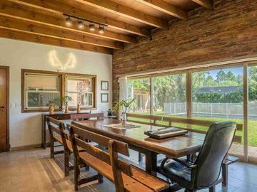 Excelente Casa con amarra prop, en Santa Catalina