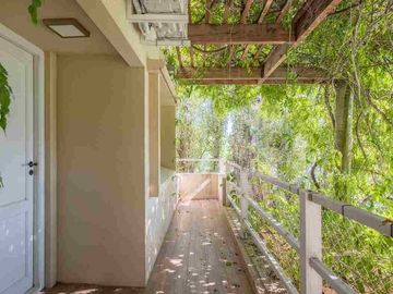 Excelente Casa con amarra prop, en Santa Catalina
