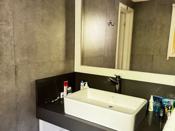 Excelente Casa con amarra prop, en Santa Catalina