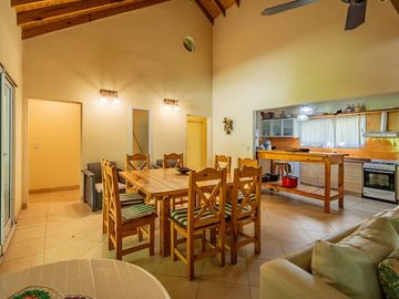 Venta Casa 4 amb Pileta  Barrio La Arboleda Garin