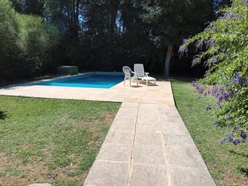 Venta Casa 4 amb Pileta  Barrio La Arboleda Garin