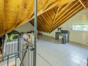 Venta Casa 4 amb Pileta  Barrio La Arboleda Garin
