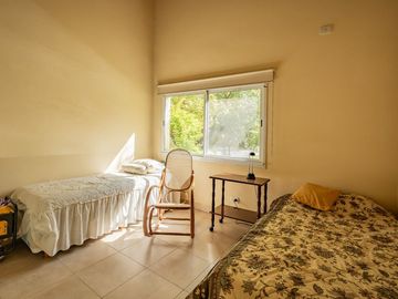 Venta Casa 4 amb Pileta  Barrio La Arboleda Garin