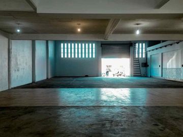VENTA DEPOSITO CON OFICINAS QUINCHO 730 M2 PUERTO