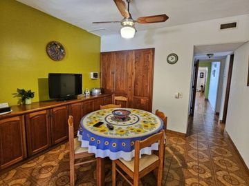 CASA CHALET 4 AMB + 2 AMB EN VENTA EL PALOMAR