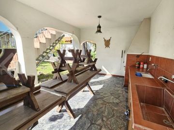 CASA CHALET 4 AMB + 2 AMB EN VENTA EL PALOMAR