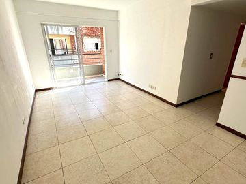 DEPARTAMENTO 3 AMB EN VENTA ADROGUE CON COCHERA