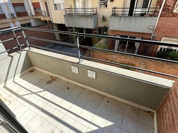 DEPARTAMENTO 3 AMB EN VENTA ADROGUE CON COCHERA