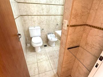 DEPARTAMENTO 3 AMB EN VENTA ADROGUE CON COCHERA
