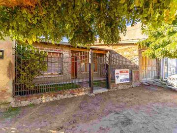 VENTA CASA 2 A 3 dormitos- VISTA ALEGRE -