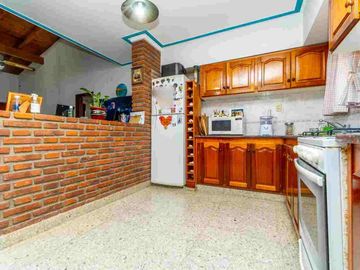 VENTA CASA 2 A 3 dormitos- VISTA ALEGRE -