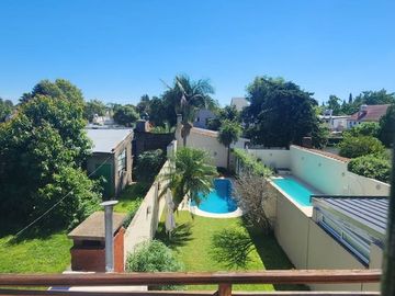 Venta PH 4 ambientes, pileta, jardín, Hurlingham