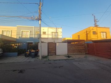 CASA 3 D 3 B IDEAL PARA FAMILIA