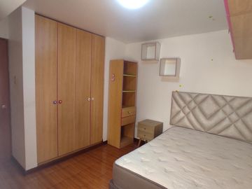 Alquilo dpto. con finos acabados, 02 cocheras, Amplia terraza en La Molina