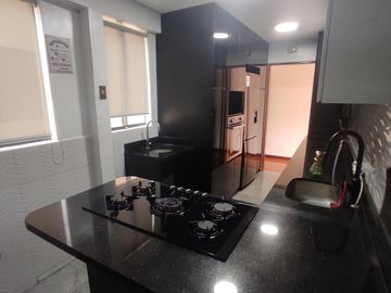 Alquilo dpto. con finos acabados, 02 cocheras, Amplia terraza en La Molina