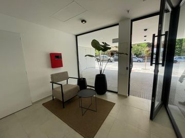 VENTA MONOAMBIENTE AMPLIO A ESTRENAR CENTRO NQN