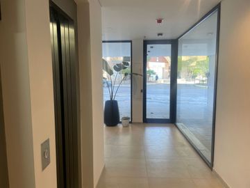 VENTA MONOAMBIENTE AMPLIO A ESTRENAR CENTRO NQN
