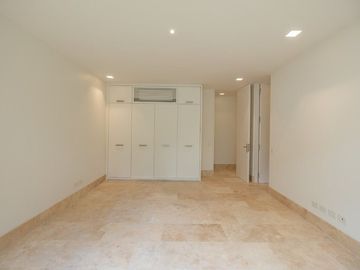 VENTA casa moderna a estrenar  Highland Park Pilar