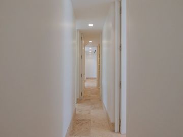 VENTA casa moderna a estrenar  Highland Park Pilar