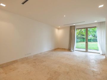 VENTA casa moderna a estrenar  Highland Park Pilar