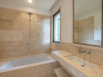 VENTA casa moderna a estrenar  Highland Park Pilar