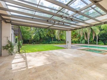 VENTA casa moderna a estrenar  Highland Park Pilar