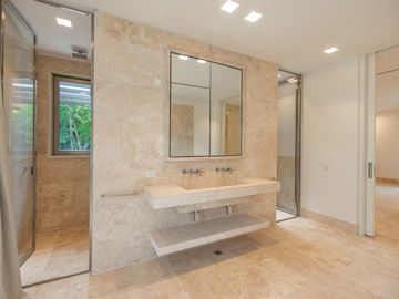 VENTA casa moderna a estrenar  Highland Park Pilar