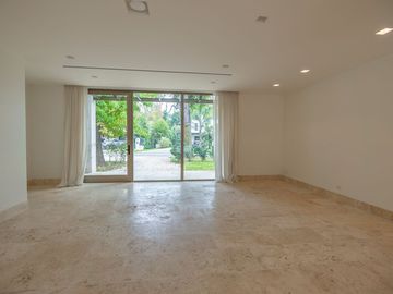 VENTA casa moderna a estrenar  Highland Park Pilar