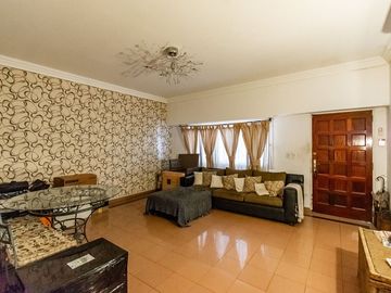 VENTA CASA V. DEVOTO 5AMB. TERRAZA QUINCHO PILETA