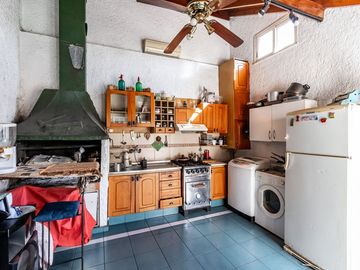 VENTA CASA V. DEVOTO 5AMB. TERRAZA QUINCHO PILETA