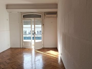 VENTA 3 AMBIENTES CON BALCON CABALLITO