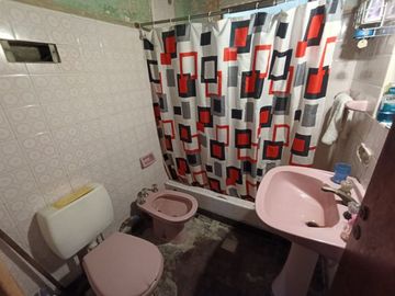 VENTA LOTE 285 mts2 CASA A REFACCIONAR O DEMOLER !