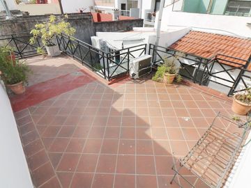 VENTA DE PH CINCO AMBIENTES EN VILLA CRESPO