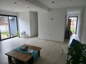 CASA 3 AMBIENTES EN SANTA CLARA , APTA CREDITO