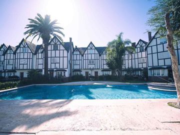 TRIPLEX EN VENTA EN ADROGUE