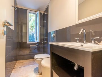 Venta Casa 6 ambientes con Pileta en Ayres Plaza