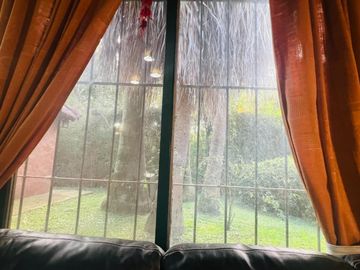 Venta Casa Del Viso con piscina jardín frutales.