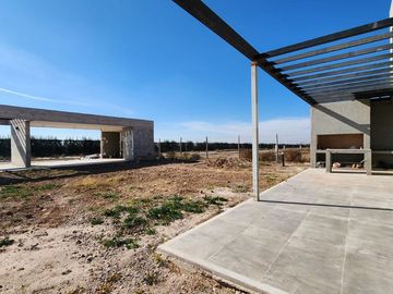 VENTA Casa 3 dormitorios en Lujan de Cuyo