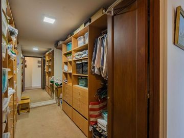 VENTA Casa en San Isidro con jardín y pileta