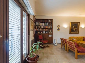 VENTA Casa en San Isidro con jardín y pileta