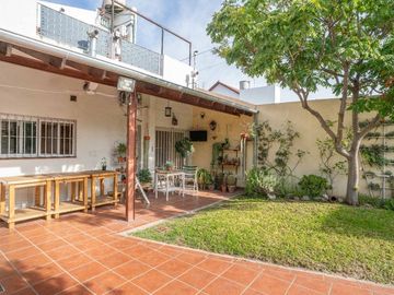 VENTA PH TIPO CASA JARDIN PILETA COCHERA EXCELENTE
