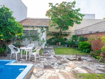VENTA PH TIPO CASA JARDIN PILETA COCHERA EXCELENTE