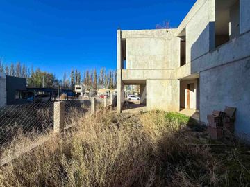 VENTA CASA 3 DORMITORIOS CALLE AMERICA - NEUQUÉN